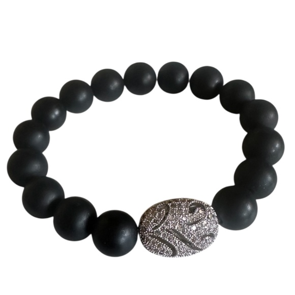 10mm Matte Onyx Stretch Bracelet with Pave Oval Filigree Spacer - Picture 1 of 6